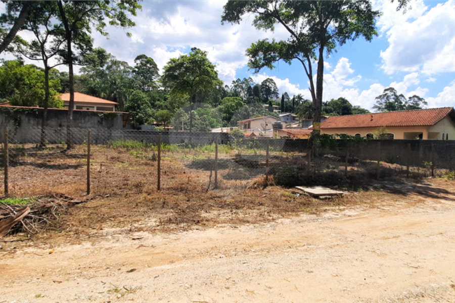 Terreno à venda em Mantiqueira, Mairiporã, SP