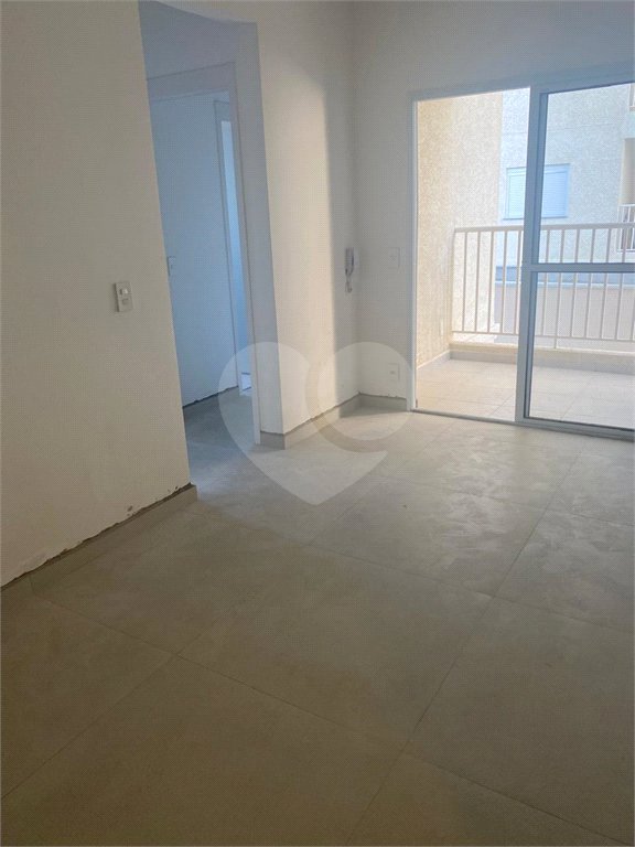 Apartamento à venda com 2 quartos, sendo 1 suíte, em Jardim Santo Antônio, Valinhos, SP
