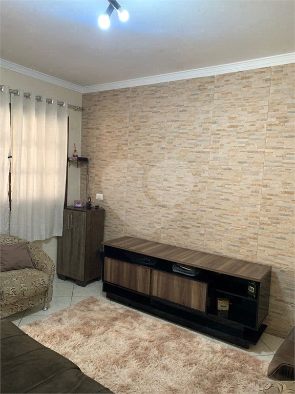 Casa à venda com 2 quartos, sendo 1 suíte, em Vila Progresso, Salto, SP