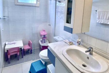 Casa à venda com 3 quartos, sendo 2 suítes, em Planalto Paulista, São Paulo, SP