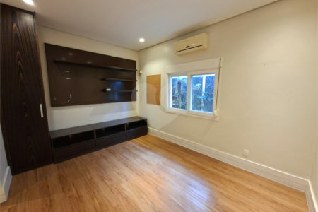Casa à venda com 2 quartos, sendo 1 suíte, em Planalto Paulista, São Paulo, SP