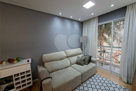 Apartamento à venda com 3 quartos, sendo 1 suíte,  em Jardim das Vertentes, São Paulo, SP