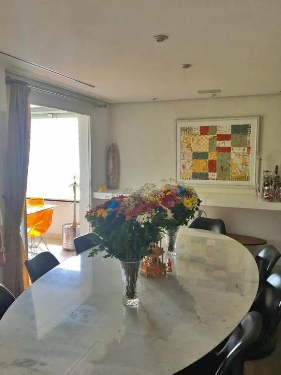 Apartamento para alugar com 4 quartos, sendo 3 suítes, em Jardim Londrina, São Paulo, SP
