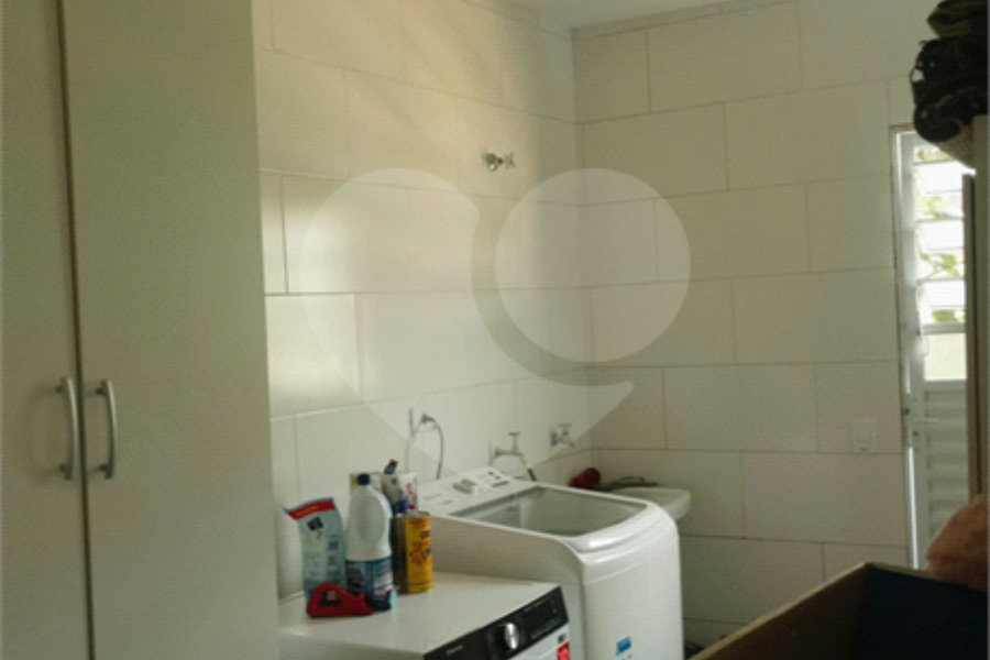 Casa à venda ou para alugar com 3 suítes em Mairiporã, SP