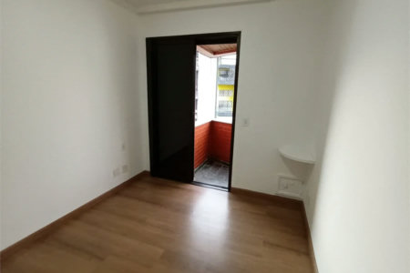 Apartamento à venda com 3 quartos, sendo 1 suíte, em Vila Andrade, São Paulo, SP