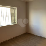 Casa Térrea à venda com 4 quartos, sendo 2 suítes, em Jardim Santa Rosália, Sorocaba, SP