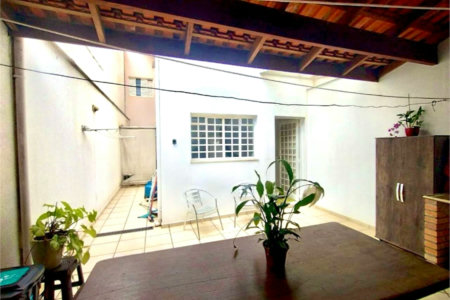 Sobrado à venda com 3 quartos, sendo 1 suíte, em Jardim Gonçalves, Sorocaba, SP