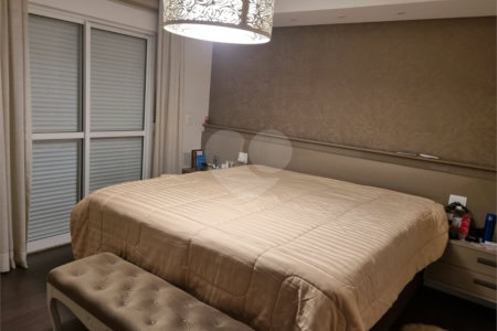 Apartamento à venda com 3 suítes em Vila Suzana, São Paulo, SP