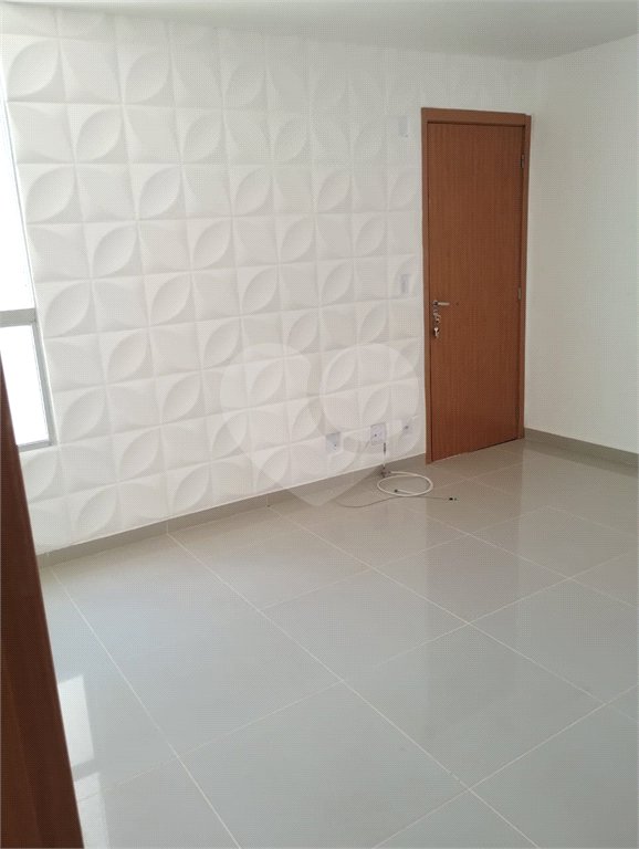 Apartamento à Venda no Condomínio Mont Everest