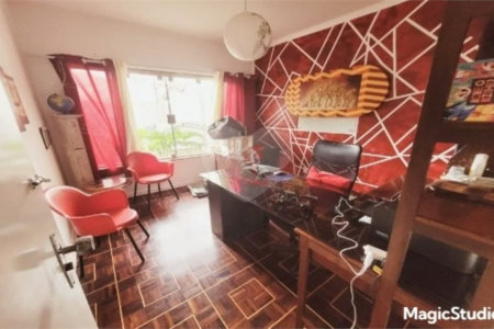 Casa para venda ou locação em São Caetano do Sul, no bairro Olímpico, com 307 m², 8 quartos (3 suítes) e 10 vagas de garagem