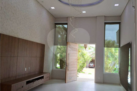 Casa à venda com 3 quartos, sendo 1 suíte, no condomínio Terra Nobre, Indaiatuba - SP