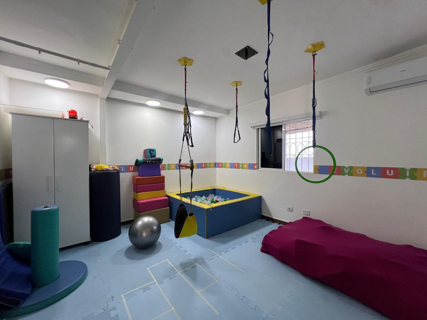 Casa para alugar, 390 m² por R$ 19.500,00 - Encruzilhada - Santos/SP