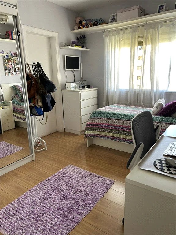 Apartamento à venda com 4 suítes em Real Parque, São Paulo, SP