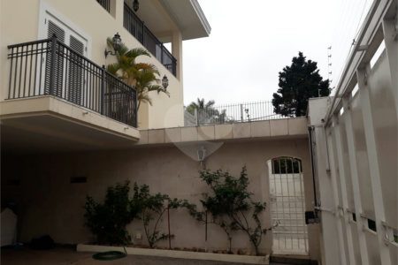 Casa à venda ou para alugar com 5 suítes em Jardim Leonor, São Paulo, SP