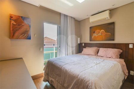 Casa à venda com 4 quartos, sendo 2 suítes, em Jardim Prudência, São Paulo, SP