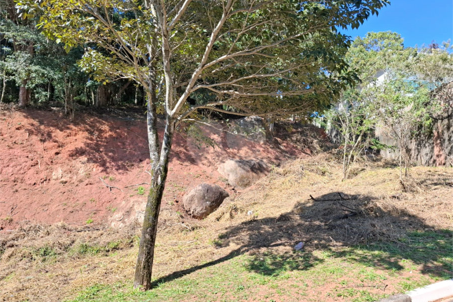 Terreno à venda em Horto, São Paulo, SP