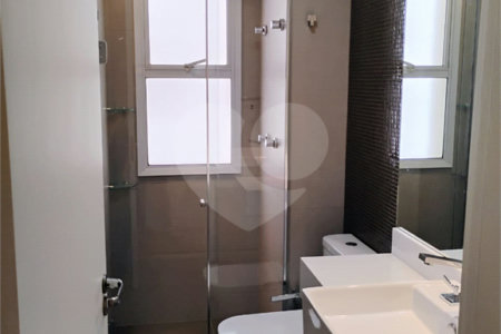 Apartamento à venda com 3 quartos, sendo 1 suíte, no Centro, São Bernardo do Campo, SP