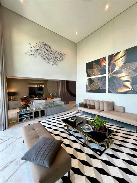 Apartamento à venda com 4 quartos, sendo 3 suítes, em Morumbi, São Paulo, SP