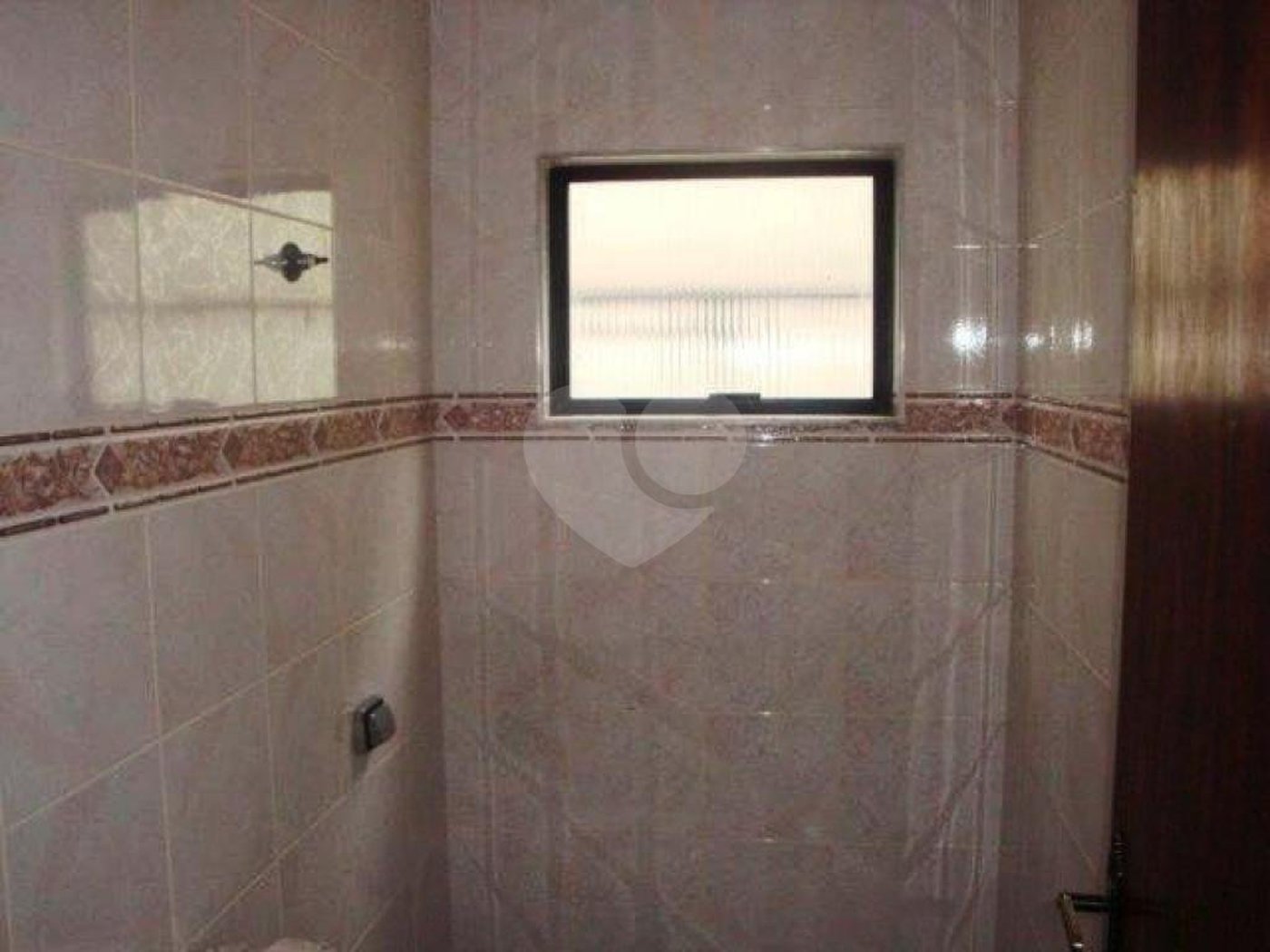 Sobrado à venda com 3 quartos, sendo 1 suíte, em Vila Constança, São Paulo, SP
