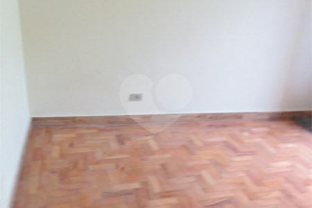 Sobrado à venda com 2 quartos em Vila Gumercindo, São Paulo, SP