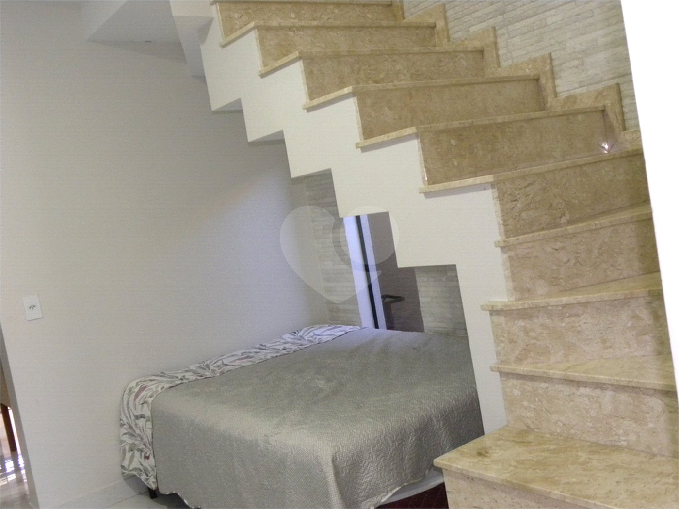 Sobrado à venda com 3 quartos, sendo 1 suíte, em João Aranha, Paulínia, SP