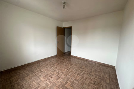 Sobrado à venda com 3 quartos em Lauzane Paulista, São Paulo, SP