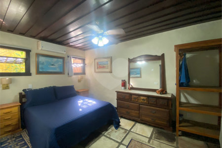 Casa à venda com 6 quartos, sendo 4 suítes, em Canto, Armação dos Búzios, RJ