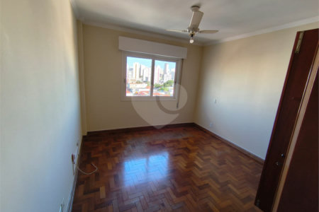 Apartamento à venda com 3 quartos, sendo 1 suíte,  em Lapa, São Paulo, SP