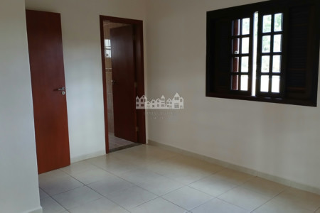 Casa para alugar com 3 quartos, sendo 1 suíte, em Vila Petrópolis, Atibaia, SP