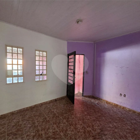 Casa à venda com 2 quartos em Jardim Vieira de Moraes, Itapetininga, SP