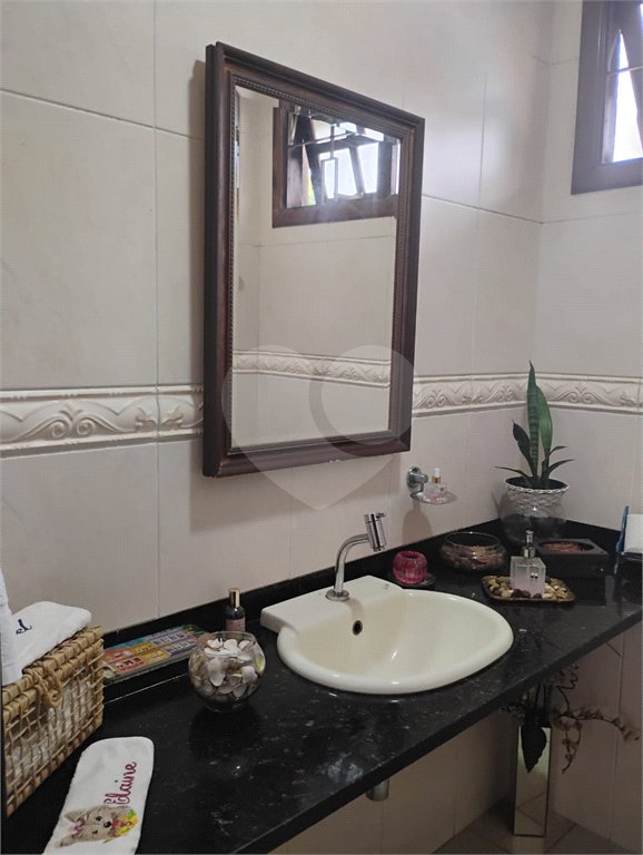 Casa à venda com 3 quartos, sendo 1 suíte,  em Vila Suissa, Mogi das Cruzes, SP