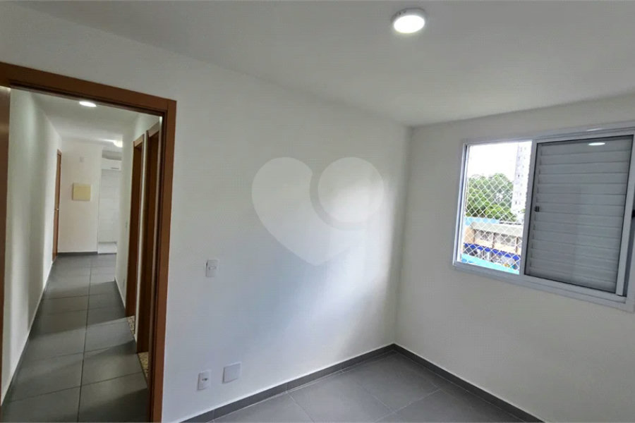 APARTAMENTO COM DOIS DORMITÓRIOS E UMA VAGA NA RAIMUNDO PEREIRA DE MAGALHÃES.