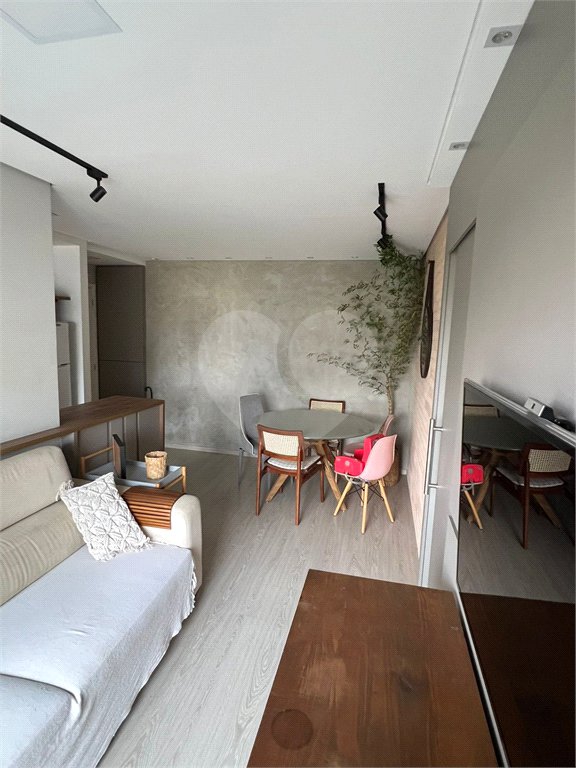 Apartamento à venda com 2 quartos, sendo 1 suíte, em Jardim São Carlos, Sorocaba, SP