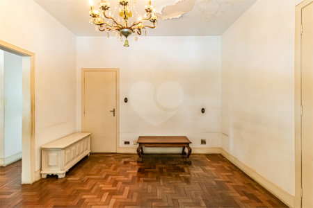 Casa à venda com 3 quartos, sendo 1 suíte, em Jardim Paulista, São Paulo, SP