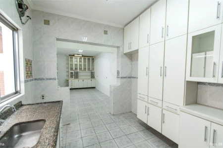 Casa à venda com 3 quartos, sendo 1 suíte,  em Vila Mariana, São Paulo, SP