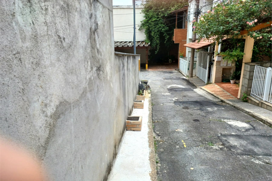 Sobrado à venda com 3 quartos em Santa Terezinha, São Paulo, SP