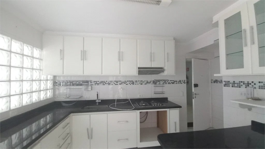 Apartamento à venda com 3 quartos, sendo 1 suíte, em Vila Andrade, São Paulo, SP