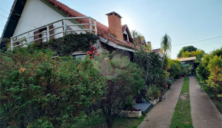 Casa à venda com 9 quartos, sendo 5 suítes,  no condomínio Residencial Rio Verde, Araçoiaba da Serra - SP