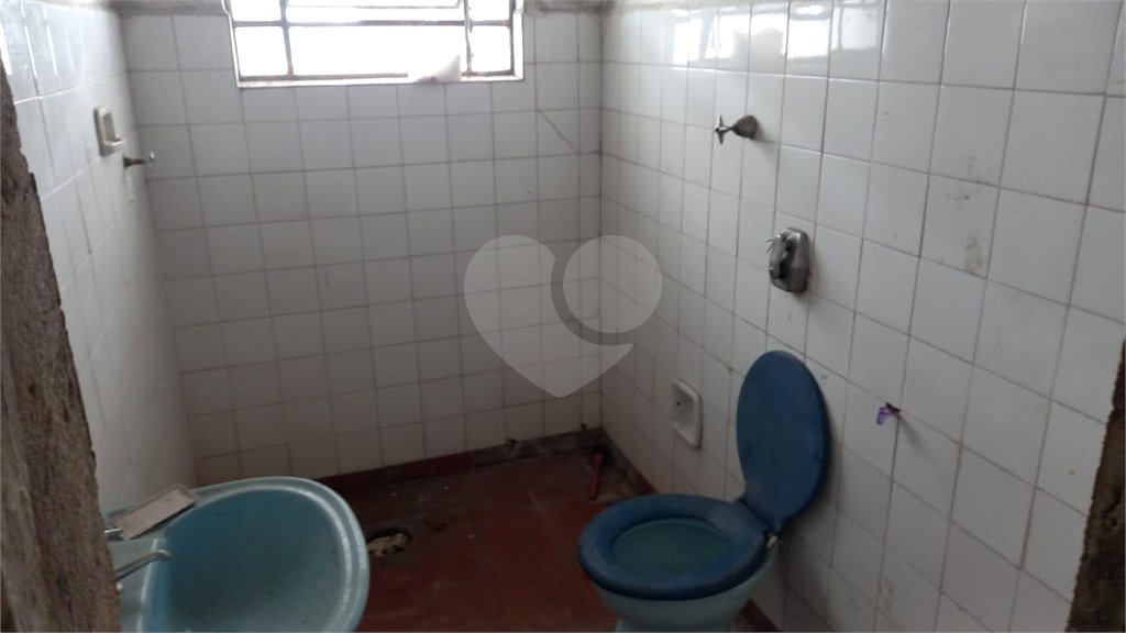 Terreno à venda com 8 quartos, sendo 2 suítes, em Santana, São Paulo, SP