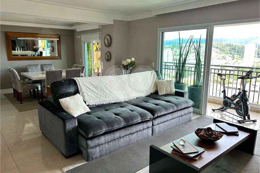 Apartamento à venda com 3 suítes em Vila Rosalia, Guarulhos, SP