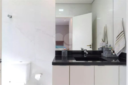 Casa à venda com 3 quartos, sendo 1 suíte, em Vila Maria Alta, São Paulo, SP