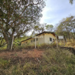 Chácara à venda com 2 quartos em Estância Santa Maria do Laranjal, Atibaia, SP