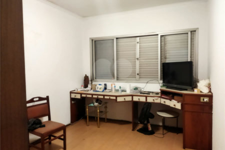 Casa à venda ou para alugar com 4 quartos, sendo 1 suíte, em Sumarezinho, São Paulo, SP