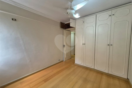Apartamento à venda com 3 quartos em Vila Pompéia, São Paulo, SP