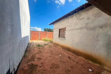 Casa à venda com 2 quartos em Real Park, Três Lagoas, MS