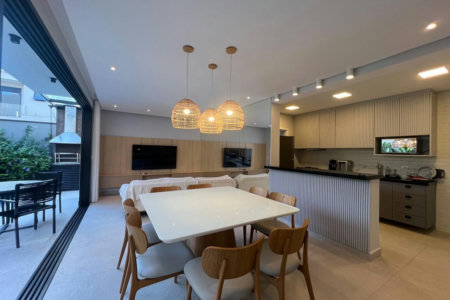 Casa com 3 dormitórios à venda, 200 m² por R$ 2.790.000,00 - Juquehy - São Sebastião/SP