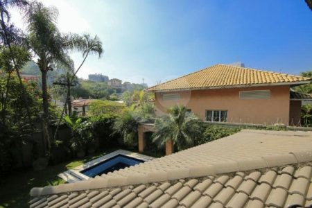 Casa à venda com 3 quartos, sendo 2 suítes,  em Vila Tramontano, São Paulo, SP