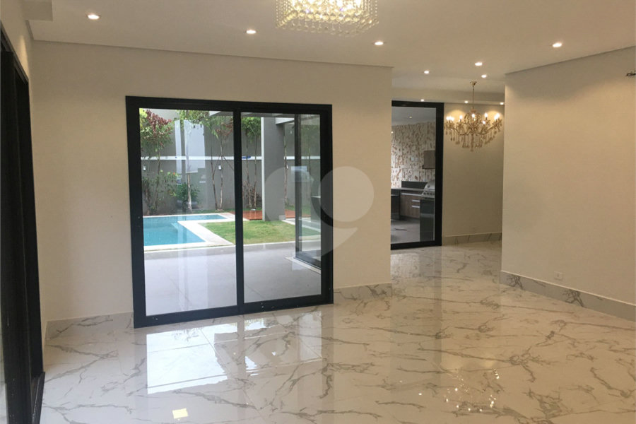Casa à venda ou para alugar com 4 suítes no condomínio Residencial Tamboré 10, Santana de Parnaíba - SP