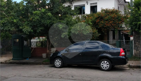 Sobrado à venda com 4 quartos em Sumaré, São Paulo, SP