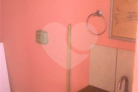 Casa à venda com 4 quartos em Jardim Nove de Julho, São Paulo, SP